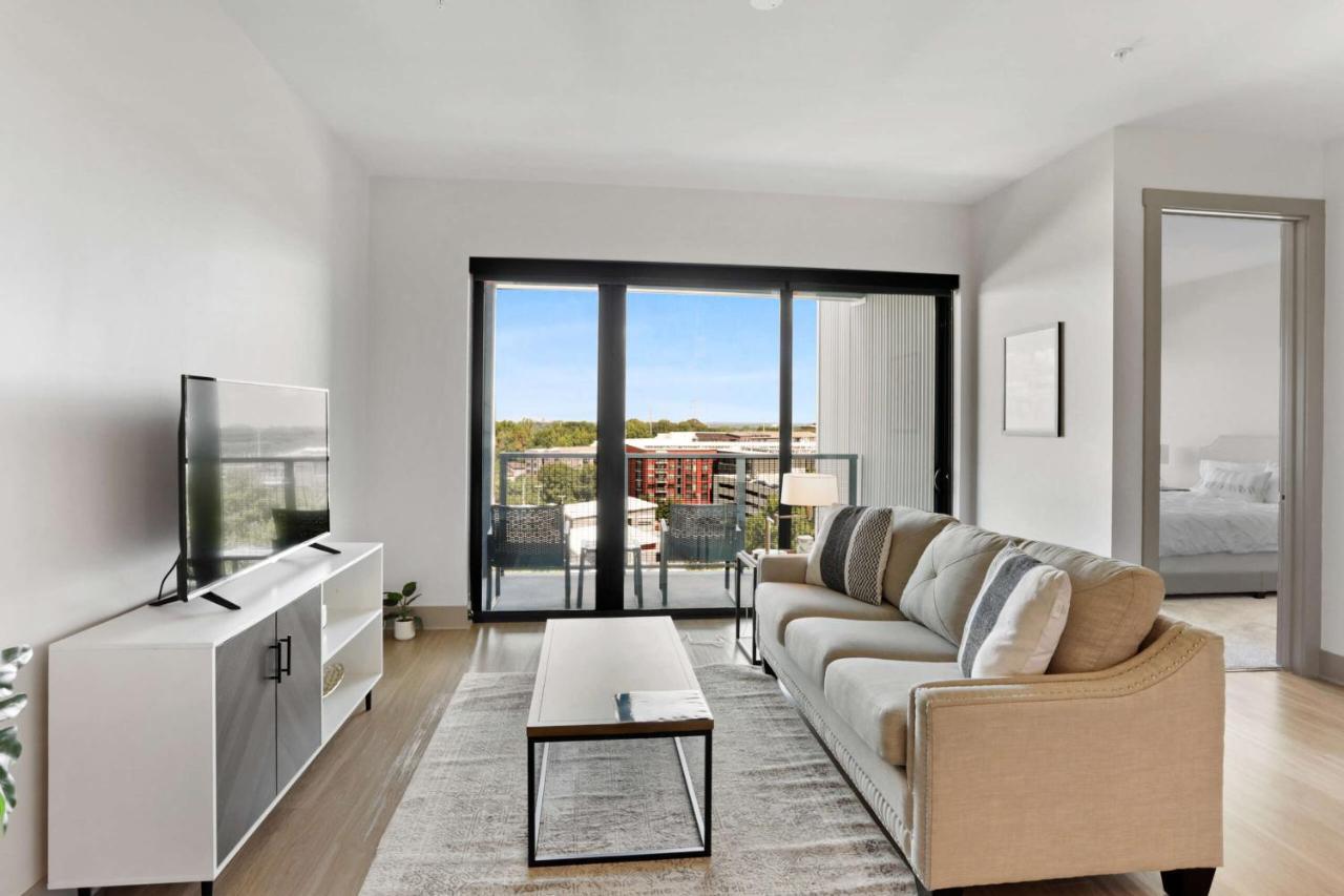 Luxury Apt In West Midtown Атланта Экстерьер фото